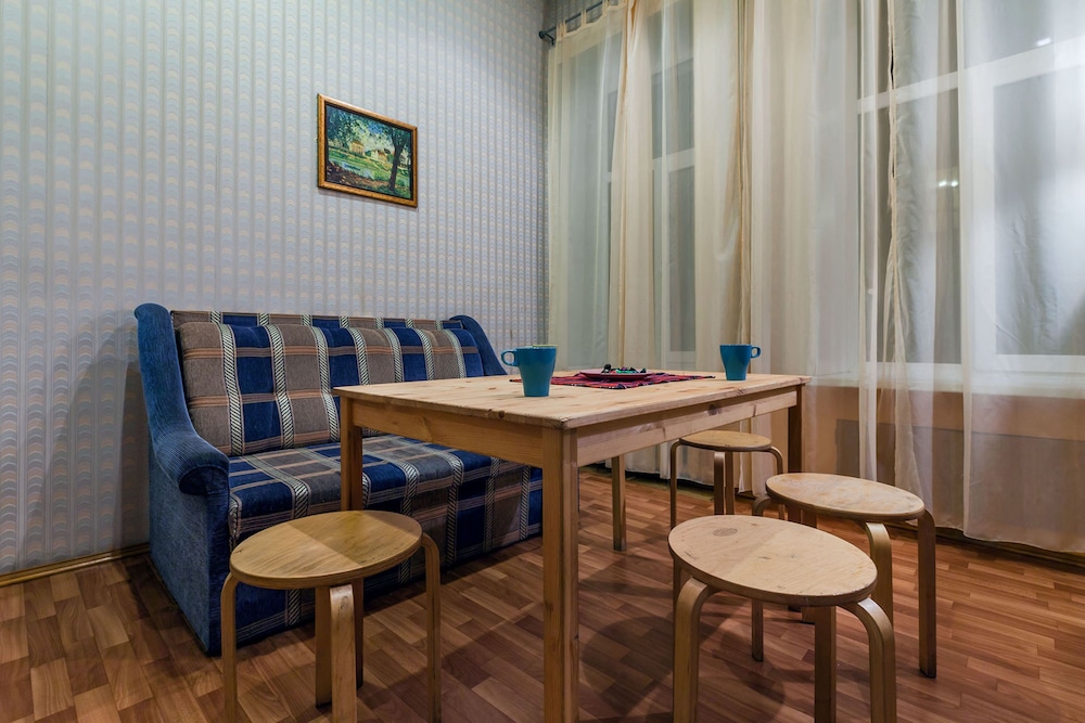 Friends Apartment on Nevsky 79