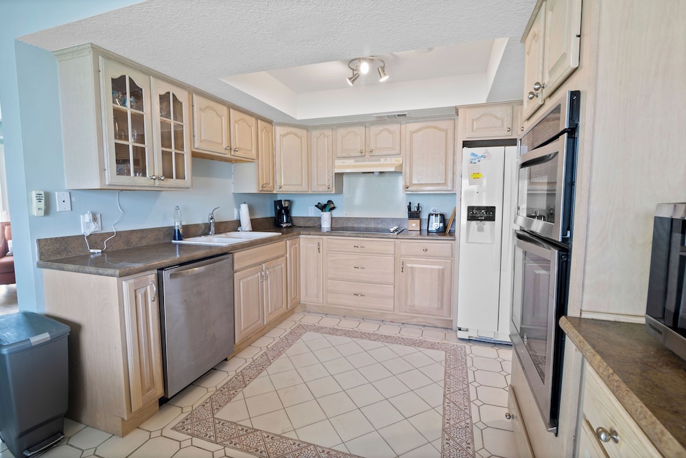 Oceanside Village C1