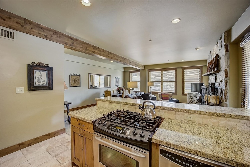 Mont Cervin 22 by Avantstay Luxury Ski in Ski out Home in Park City