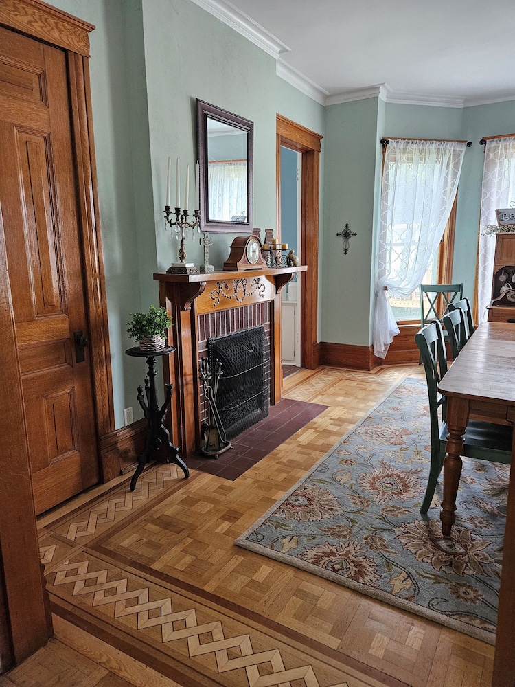 Maon House Bed and Breakfast