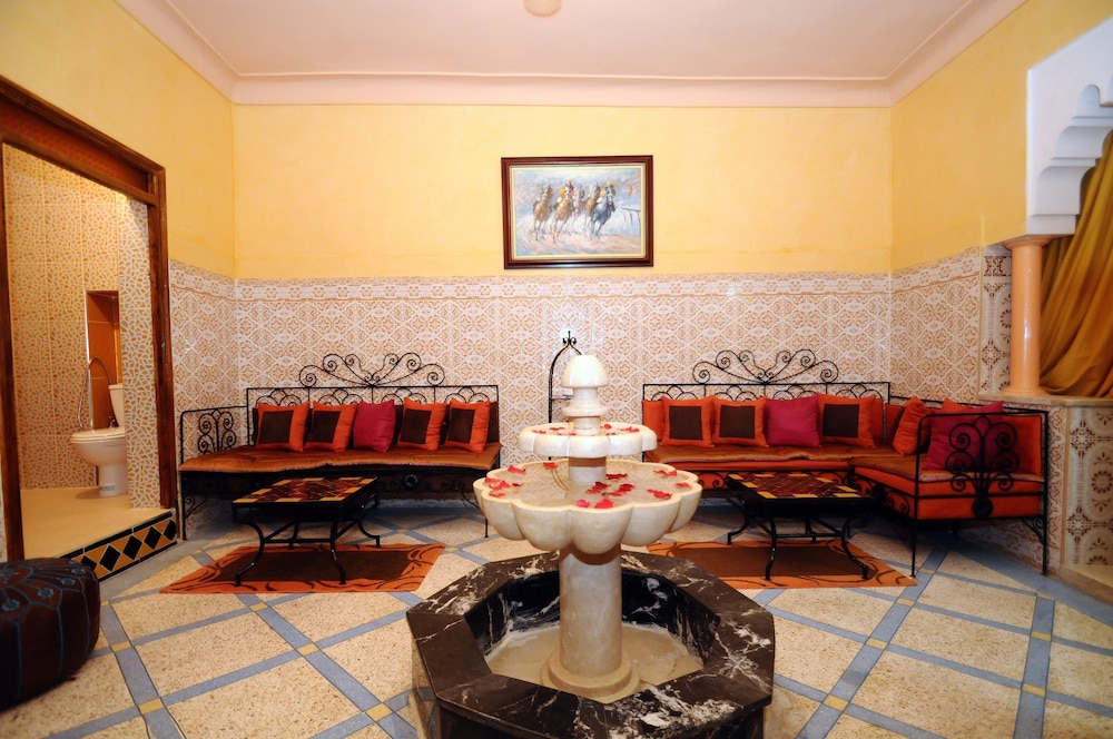 lounge