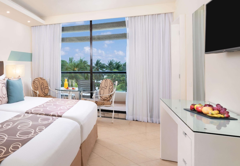 The Grand Oasis Cancun - All Inclusive