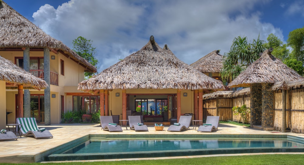 Nanuku Resort Fiji