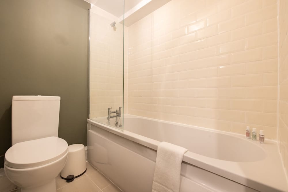 The Brockwell Park Place - Bright 2bdr Flat