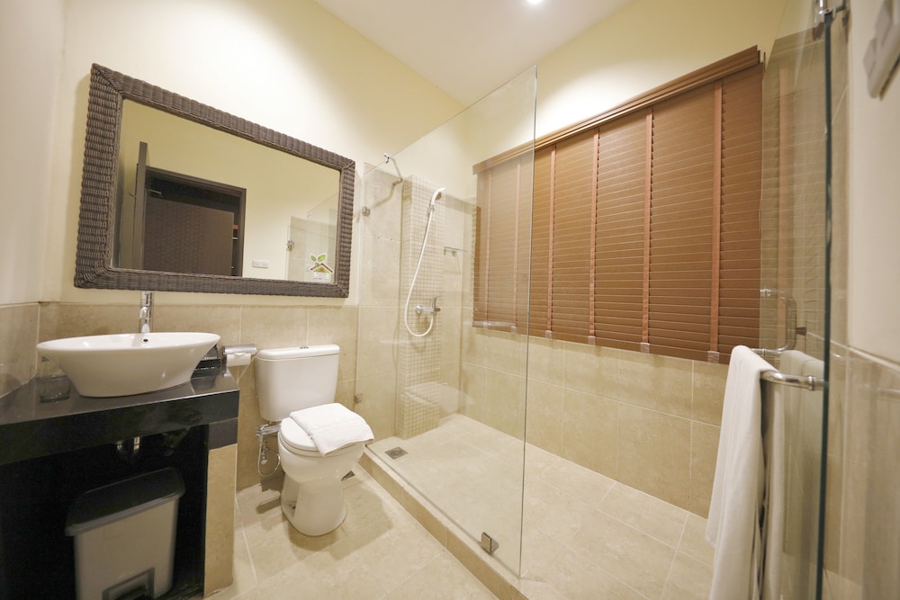 Royal Safari Garden Resort & Convention