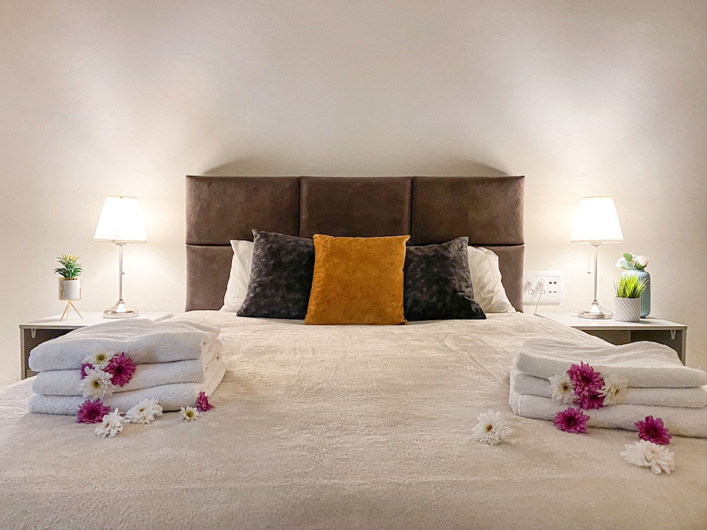 Mary's Well 3 BR by Ahlan Hospitality view 5