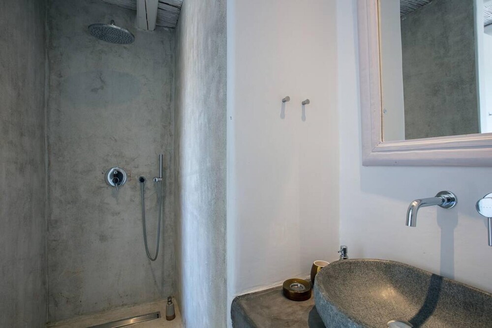 Photo 36