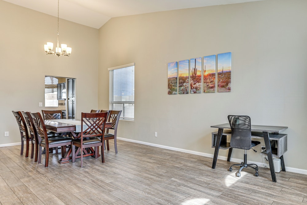 Fenced Backyard Oasis: Pet-friendly Avondale Home