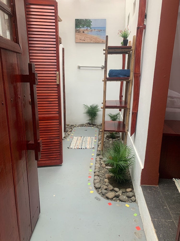 Villa 5 - Modern 2 Bed Villa in Playa Chiquita