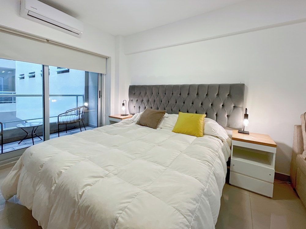 Ayres Suites Moreno