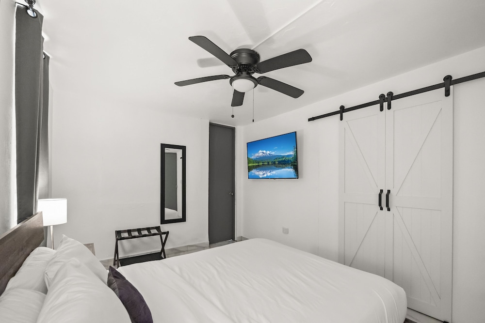 Pool Villa Pet-friendly Near Beach