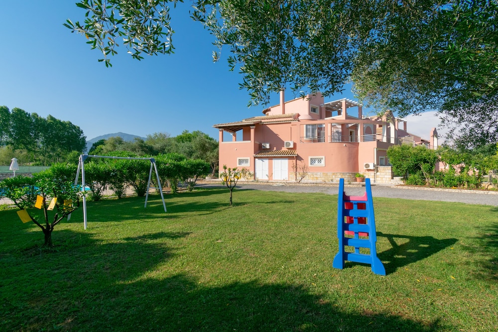 Villa Leo Dassia Corfu