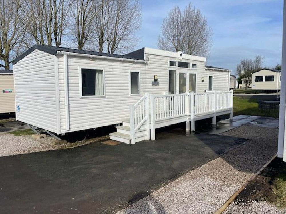 Marton Mere - 3 Bedroom Caravan