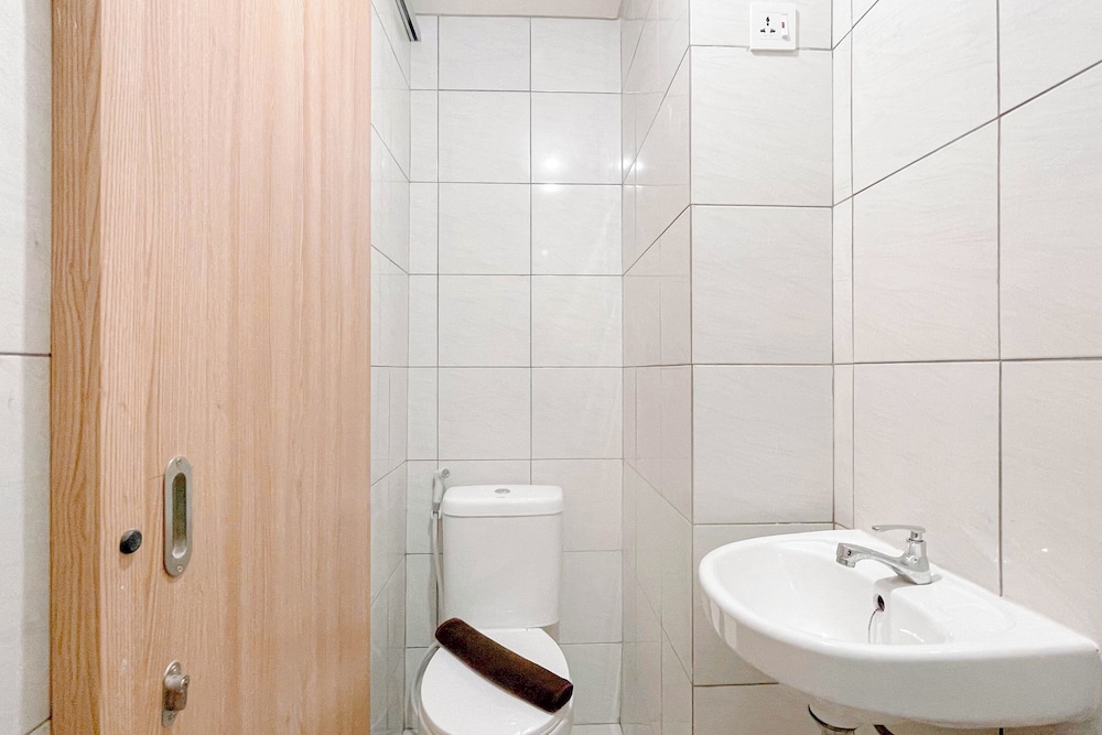Good Deal Studio Room (No Kitchen) Bandaraya - Tallasa City Makassar Apartment