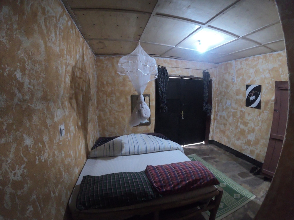 Red Rocks Rwanda - Campsite & Guesthouse view 2