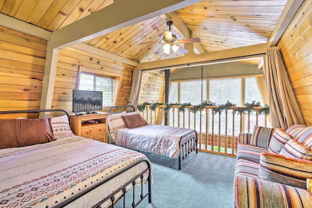 'château Forêt' in Big Bear w/ Hiking Trail Access view 2