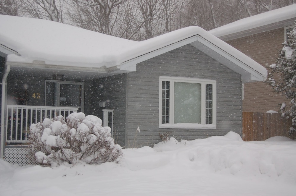 A Muskoka Dream Catcher Bed & Breakfast