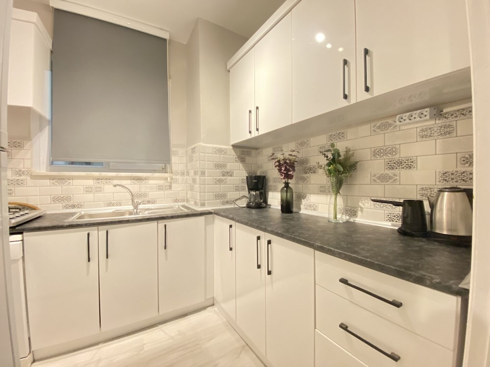 Charming Flat Near Osmanbey Metro Station