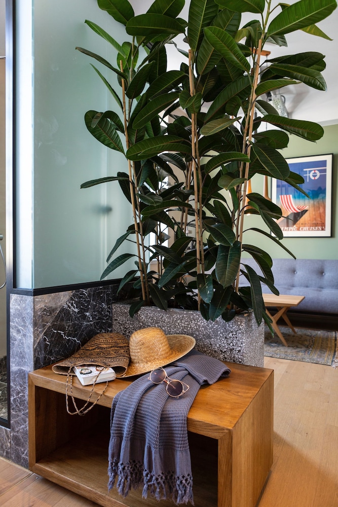 The Foundry Suites
