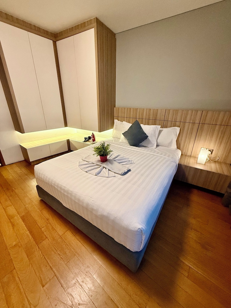 Vortex suites klcc