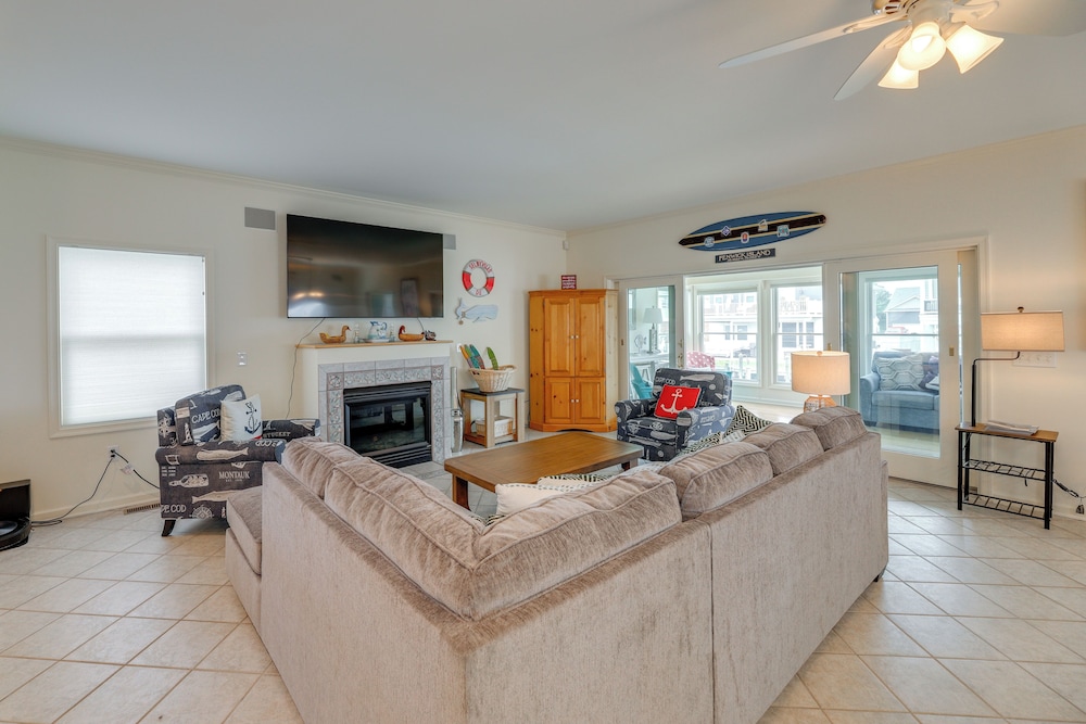 Waterfront Gem w/ Dock: 3 Mi to Fenwick Island Fun