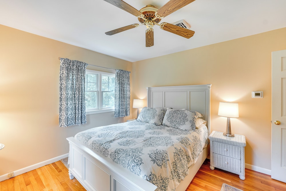 Hudson Valley Horse Farm Retreat in Salt Point - Property Image 23