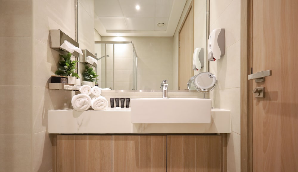 Exquisite Living in Riviera One Bedroom