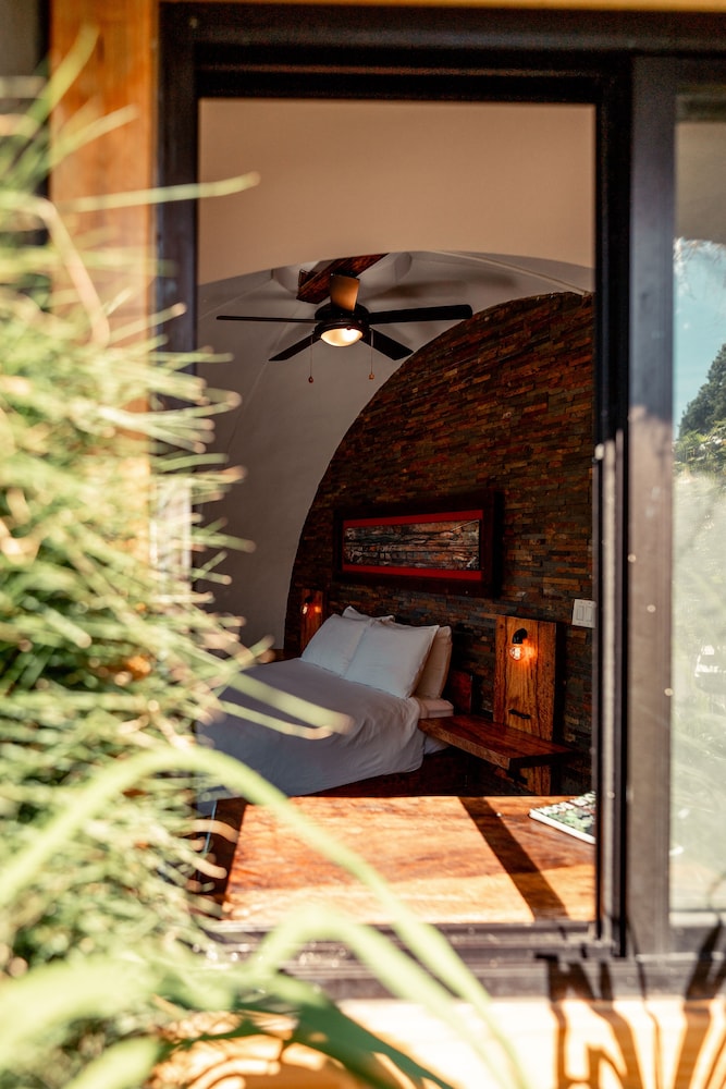 Bambuda Castle - Hostel