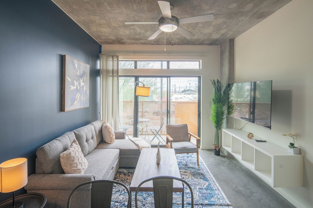 ROVE LIVING/KL - Roosevelt Point