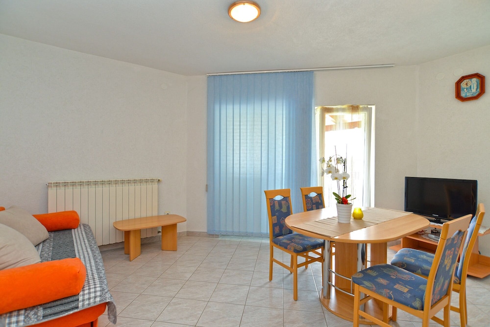Apartment Mila 395