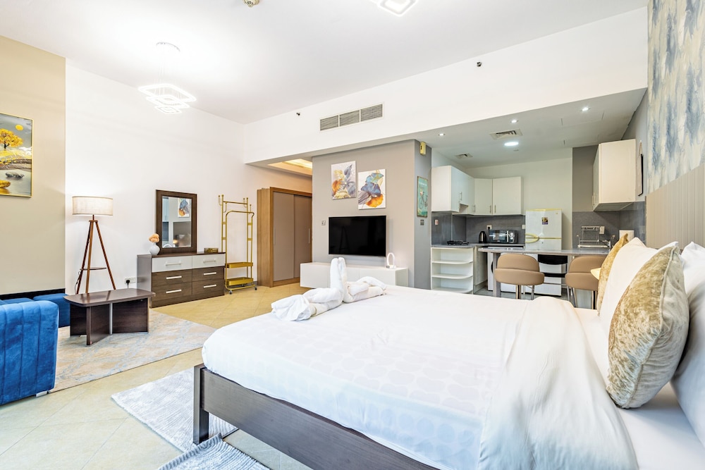 Superhost Cozy Studio Near Dubai Marina
