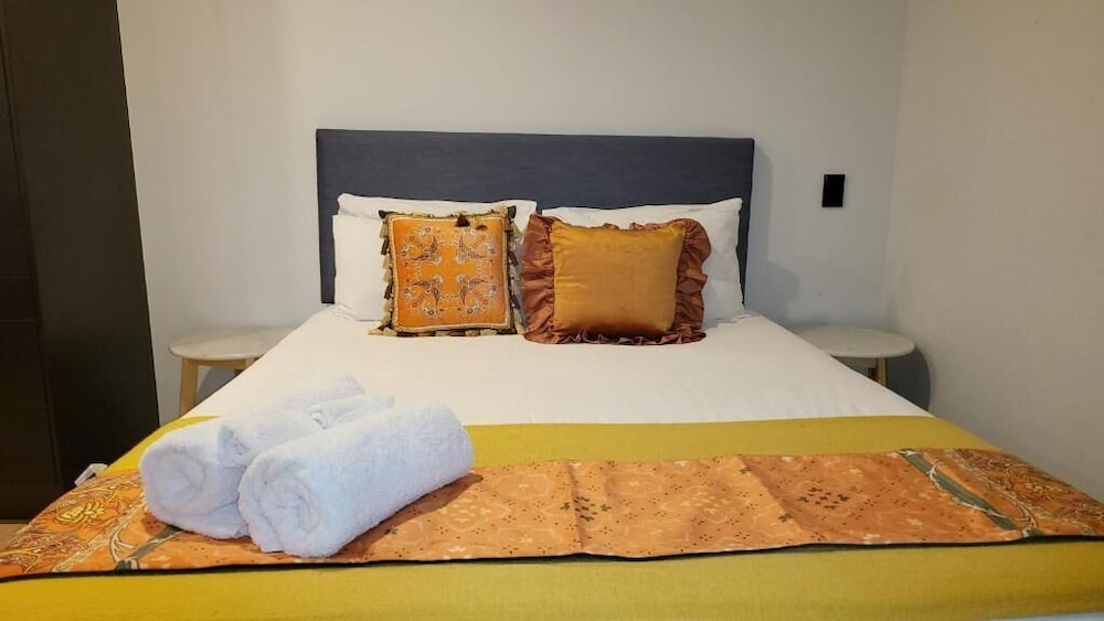 Sky Stars CBD Apartments