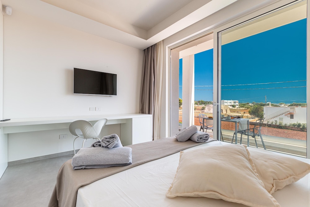 3076 Perla Saracena Luxury Suites - Matrimoniale Superior Vista Mare by Barbarhouse view 3