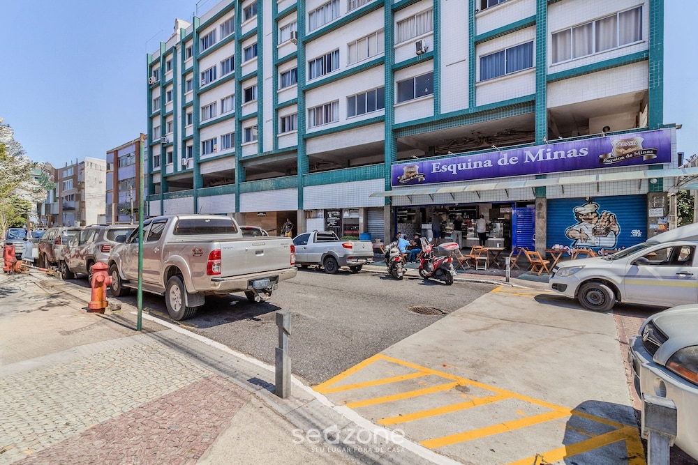 Cozy Apt 350m From Praia do Forte Ecf0306