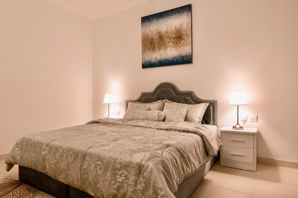 SIMPLY COMFORT Amazing BeachFront Apartments near Atlantis Waterpark