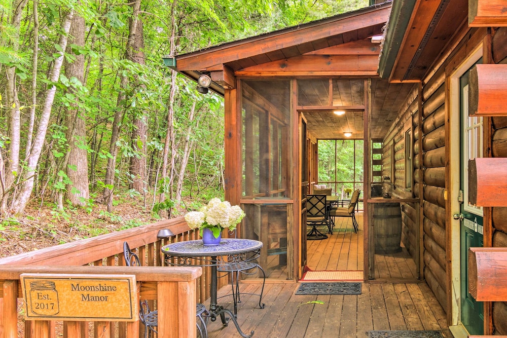 'moonshine Manor' Cabin w/ Hot Tub, Near Lake Lure view 4