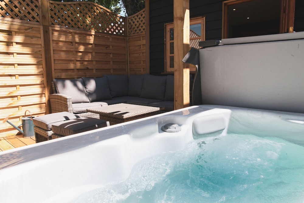 Ramsgate Vacations - Cheesemans farm house stables - Property Image 2