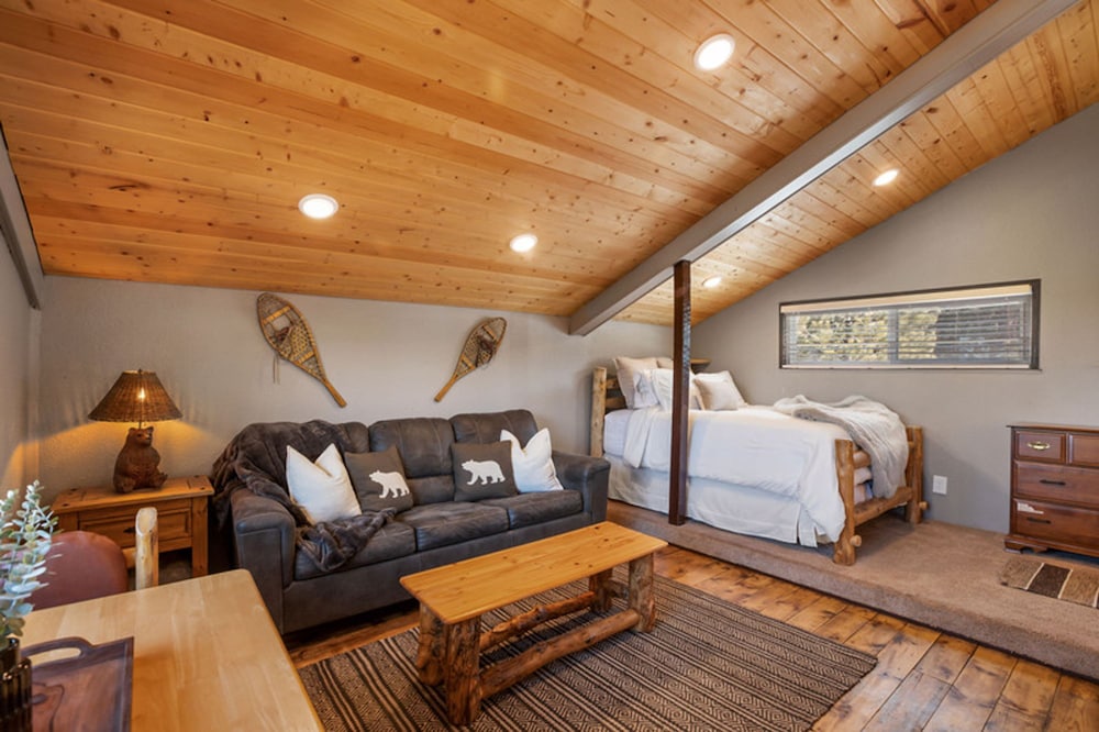 Perch Point- Hikers Dream Cabin Base