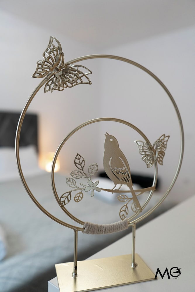 MoHost Sabina - Luxury with Balcony