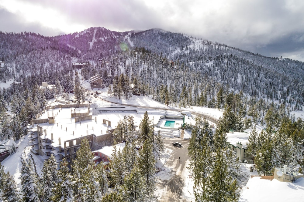 Snowflake Chalet 2 Bedroom Condo