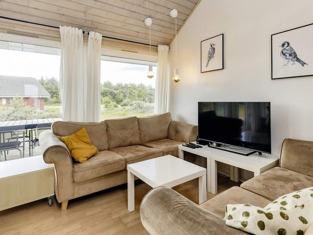 6 Person Holiday Home in Brovst-by Traum