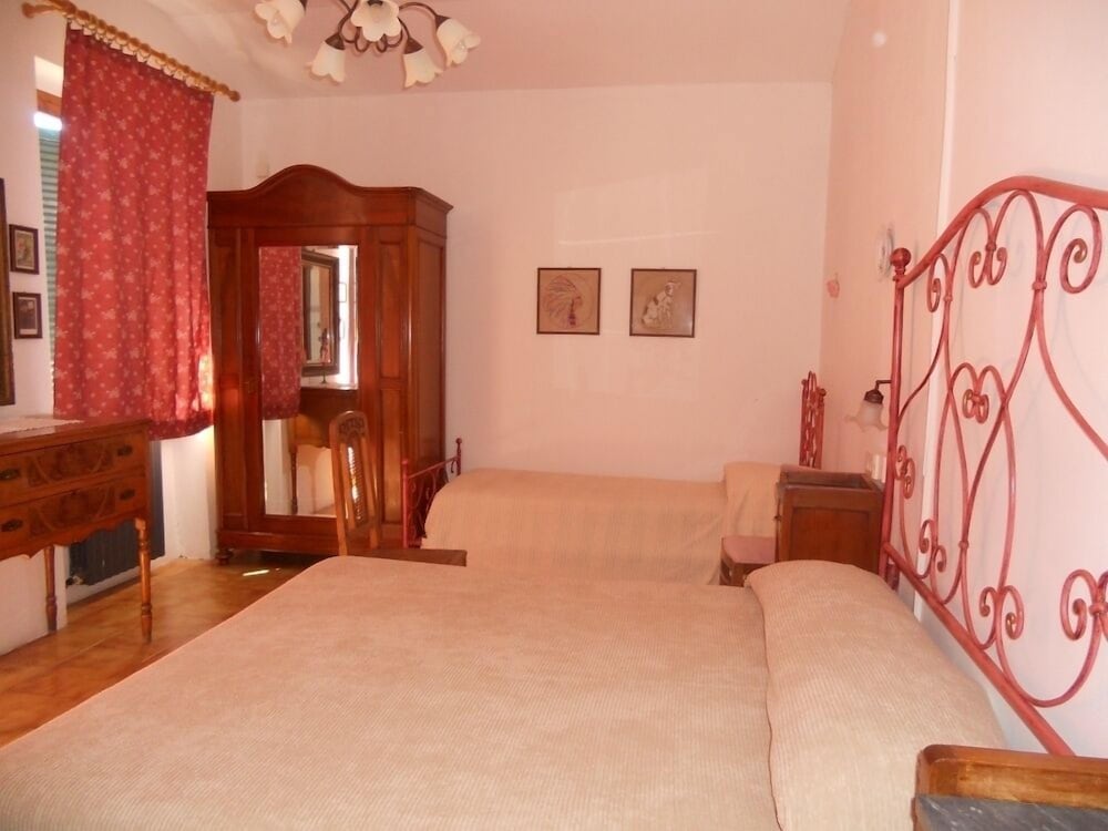 Agriturismo Arnaio view 3