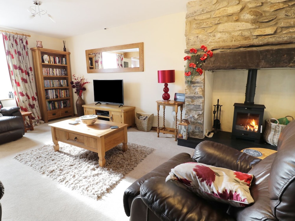 Caernarfon Vacations - 60 Hyfrydle Road - Property Image 1