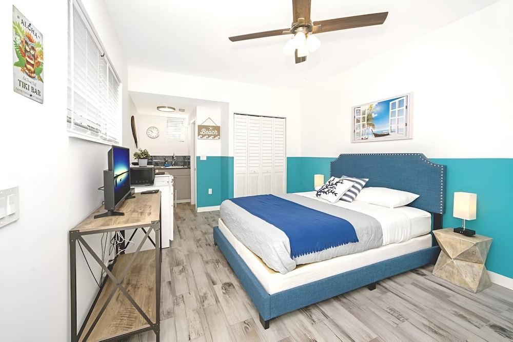 Blue Coral Studio in Hollywood