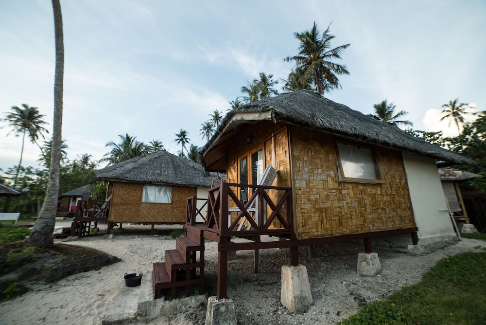 Simeulue Surflodges view 4