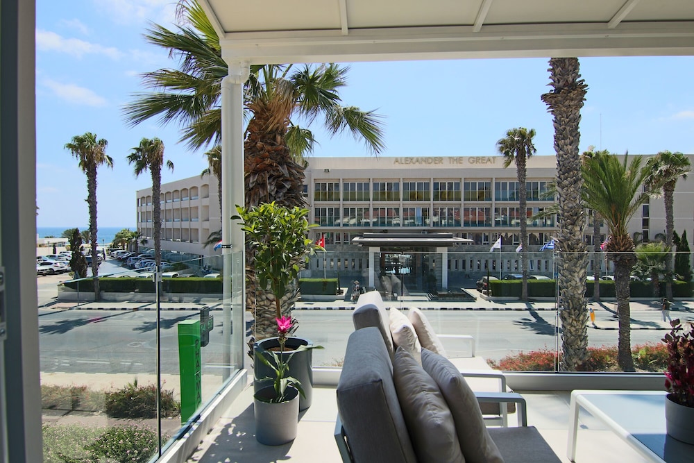 Phaedrus Living: Seaview Luxury Flat Limnaria 114 view 3