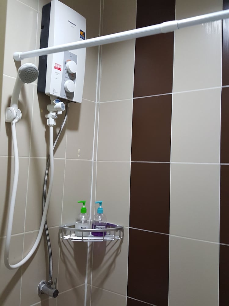 Bangkok Check Inn - Hostel