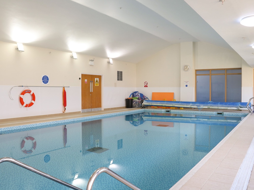 Flat 34 - Marine Court