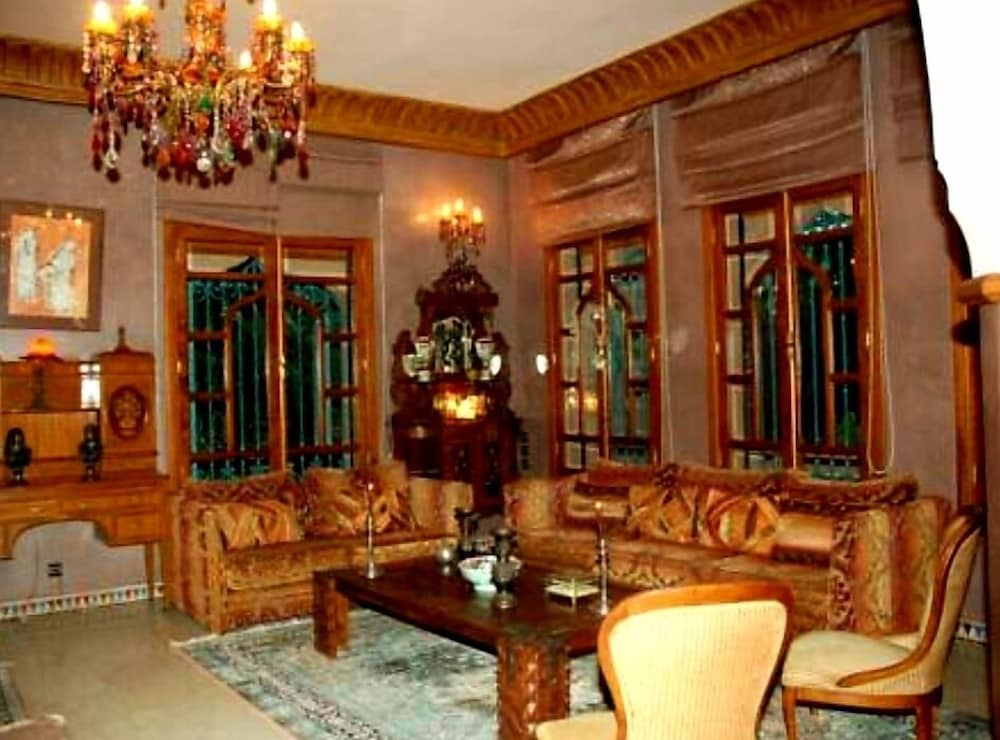 lounge