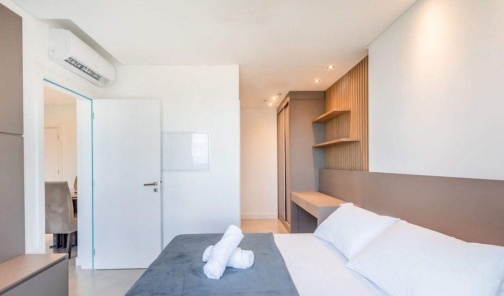 MHF II Apts Variados em Prédio com Vista para o Mar em Itapema